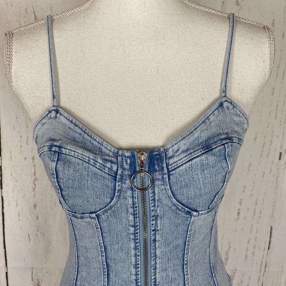 Mini denim dress - Picture 2 of 5